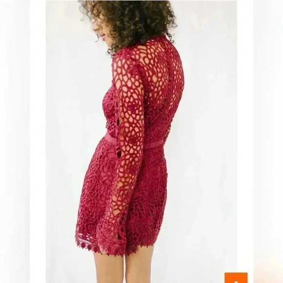 Talulah
Roseate Lace Overlay Mini Dress NEW - Picture 2 of 9